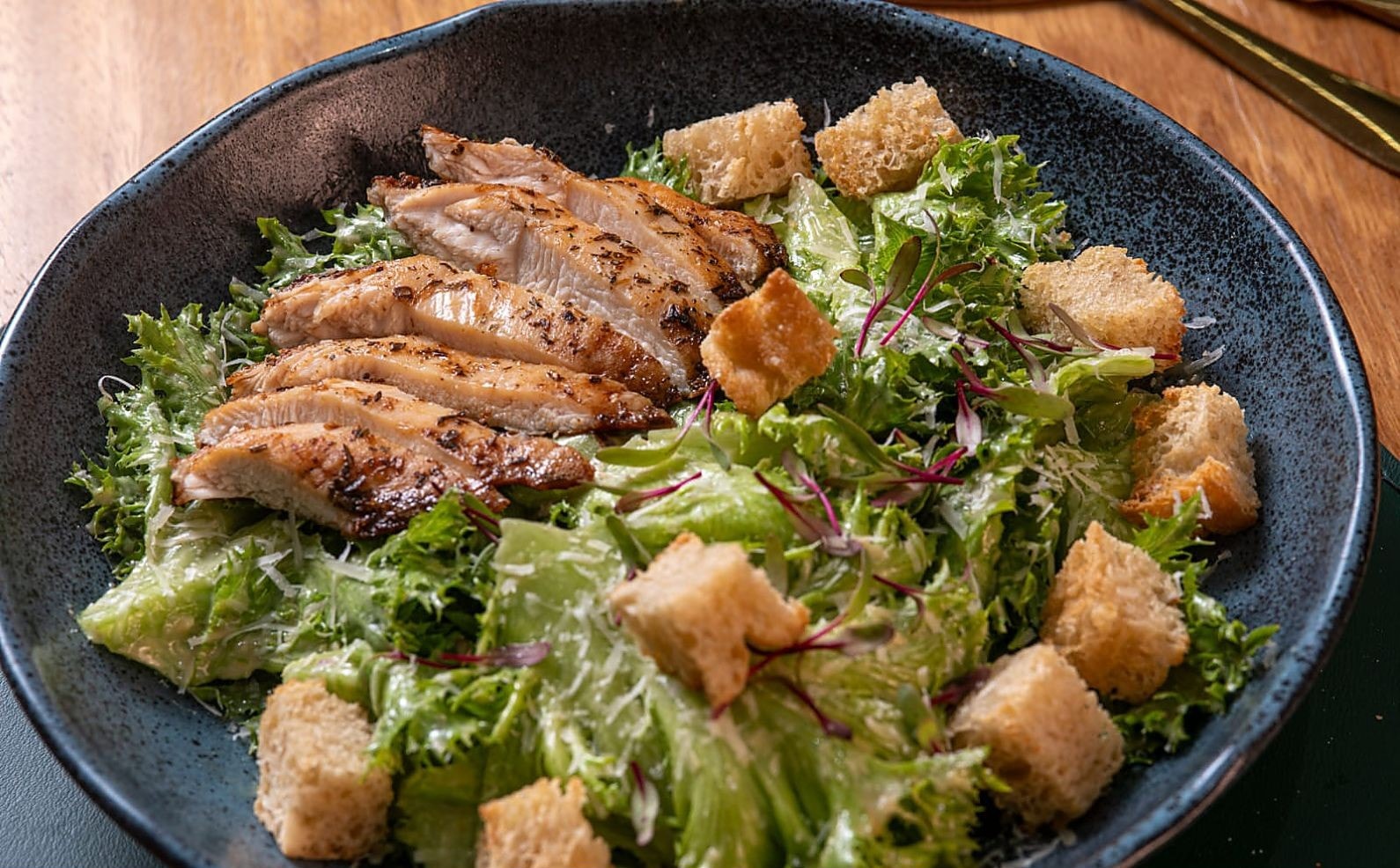 Salada Caesar